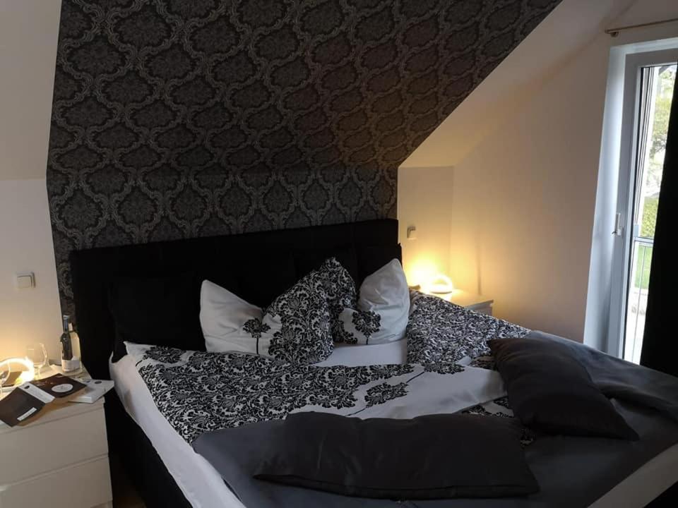 Haus Am Hang; Ferienwohnung Fernblick Щолберг Екстериор снимка