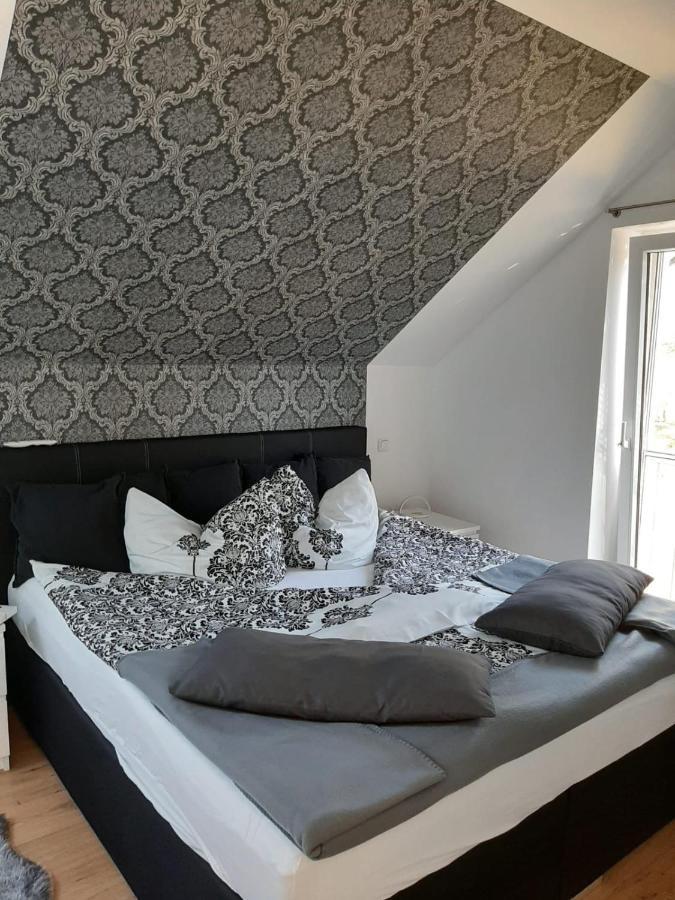 Haus Am Hang; Ferienwohnung Fernblick Щолберг Екстериор снимка
