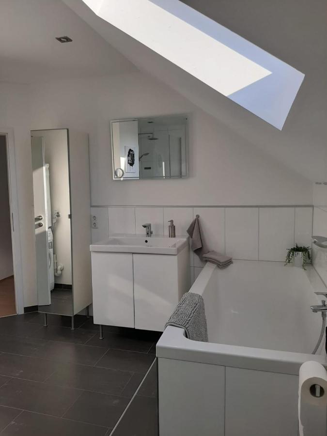 Haus Am Hang; Ferienwohnung Fernblick Щолберг Екстериор снимка
