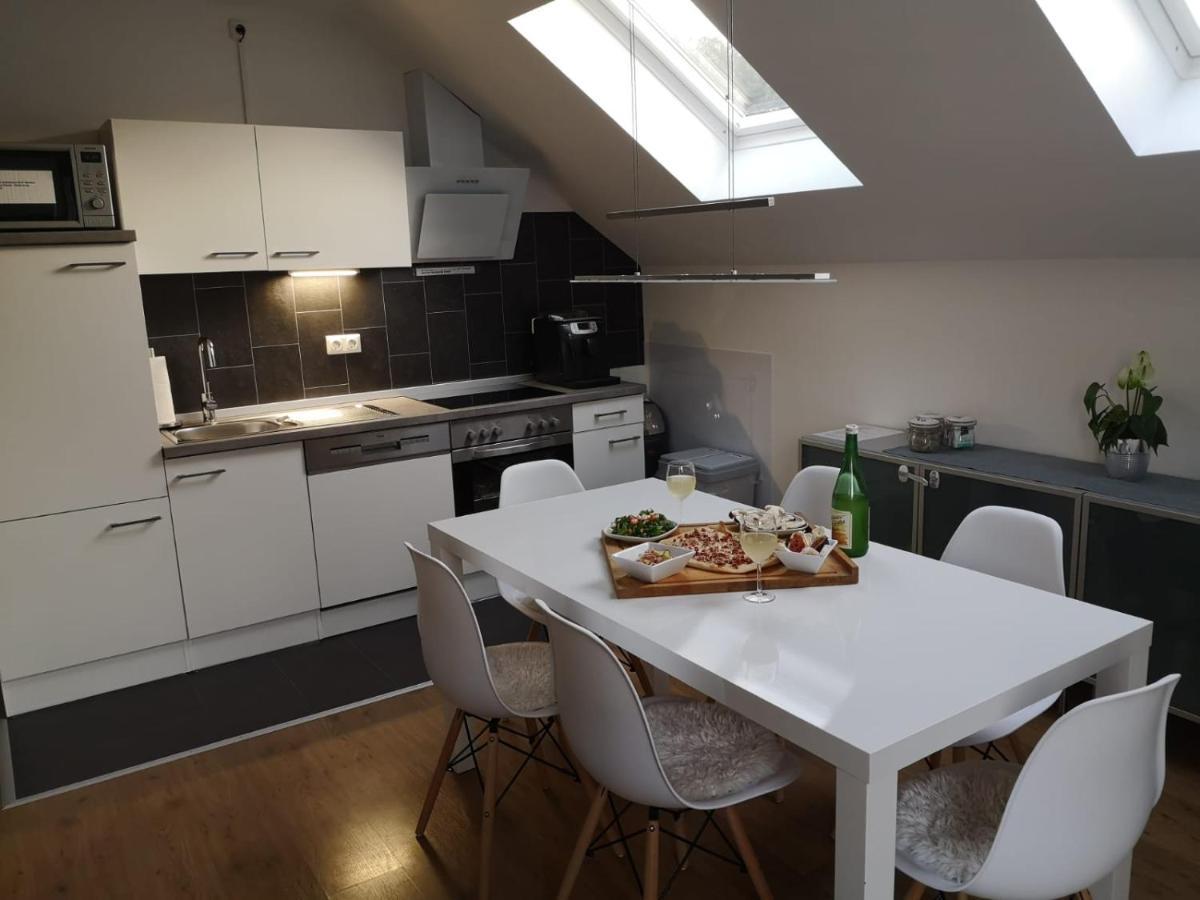 Haus Am Hang; Ferienwohnung Fernblick Щолберг Екстериор снимка