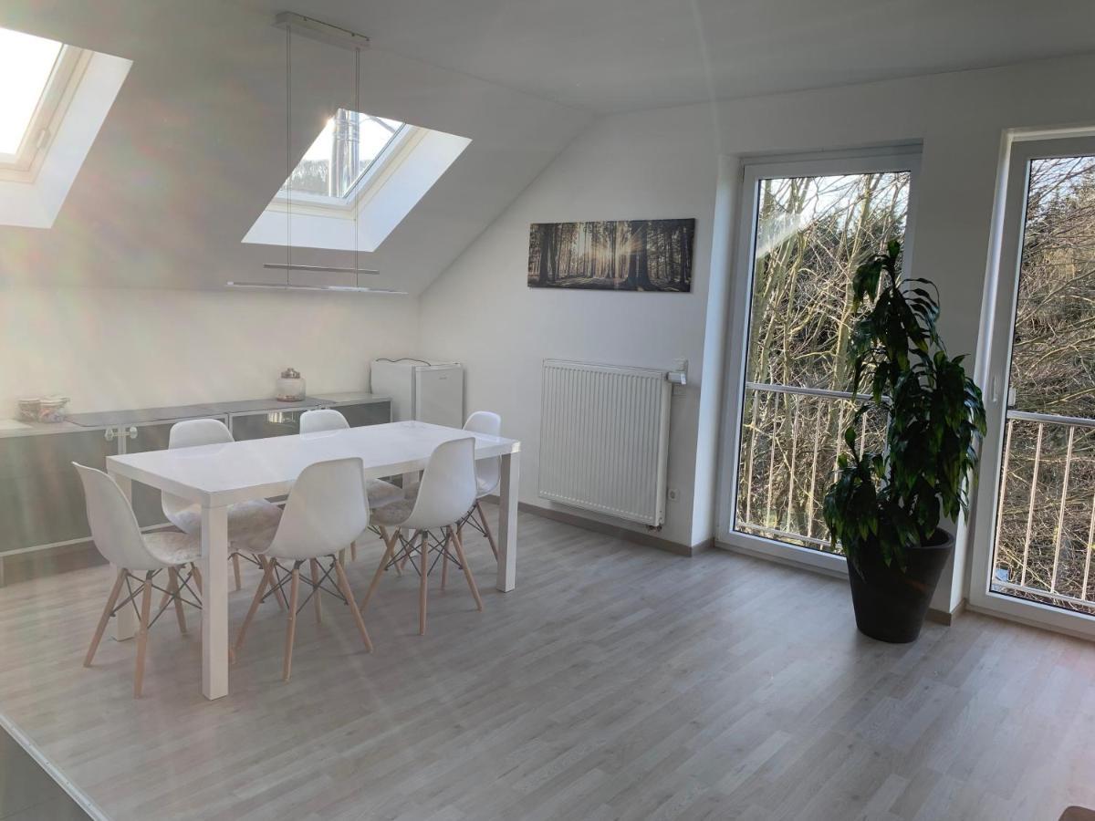 Haus Am Hang; Ferienwohnung Fernblick Щолберг Екстериор снимка