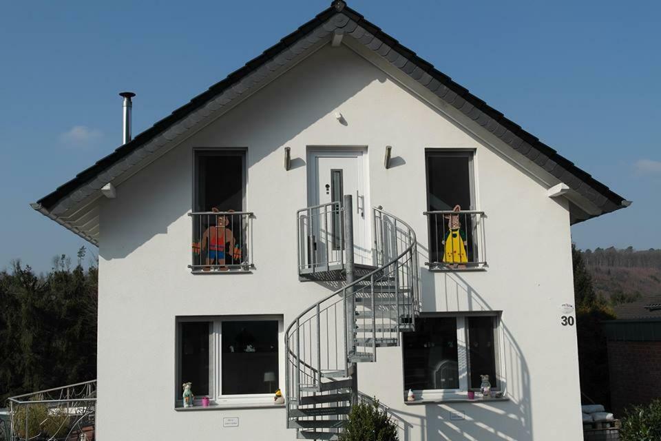 Haus Am Hang; Ferienwohnung Fernblick Щолберг Екстериор снимка
